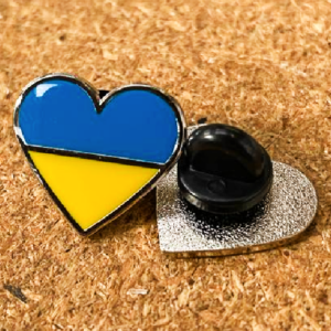 Heart-shaped enamel pin with flag of Ukraine